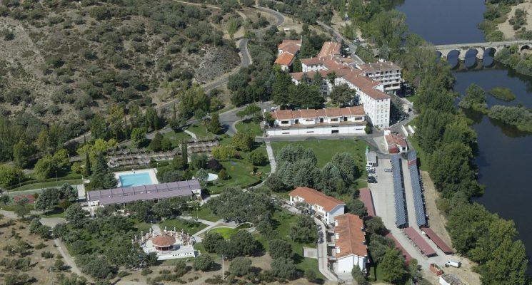 Ponemos en marcha a un nuevo proyecto de energía limpia con 320 paneles fotovoltaicos